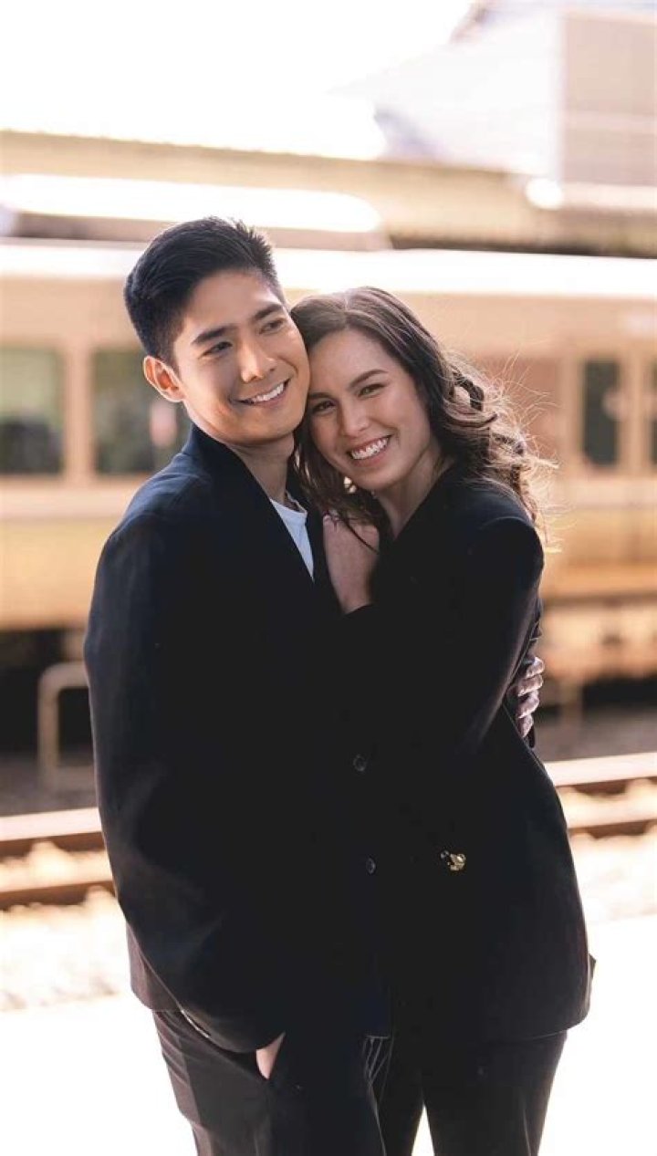 
Daniella Pineda Parents Eric and Patricia Pineda Are Of Mexican Descent 