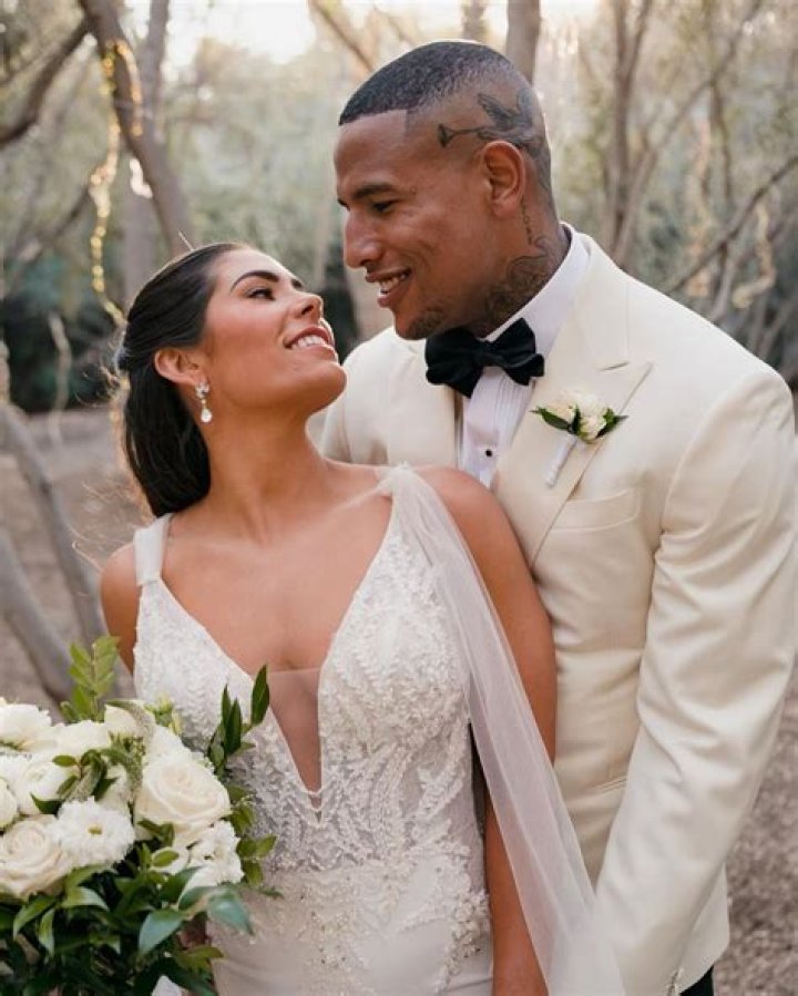 Darren Waller age, height, ethnicity, family, college, 40 time, draft, trade, net worth, Instagram