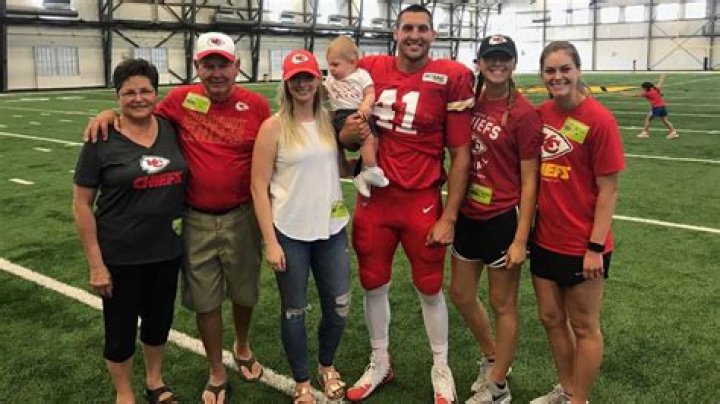 DeForest Buckner age, height, ethnicity, family, college, 40 time, draft, trade, net worth, Instagram