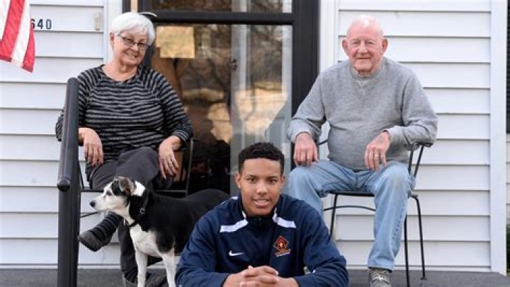 
Desmond Bane Father Etieno Ekiko and Mother Marissa Bane 
