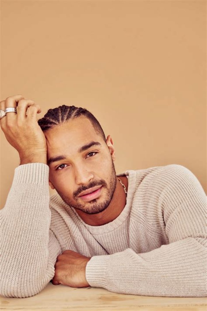 Devin Way Wiki, Age, Height, Partner, Parents & More