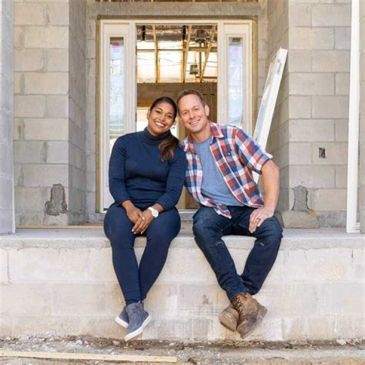 Does Mika Kleinschmidt Have A Child? – Celebrity