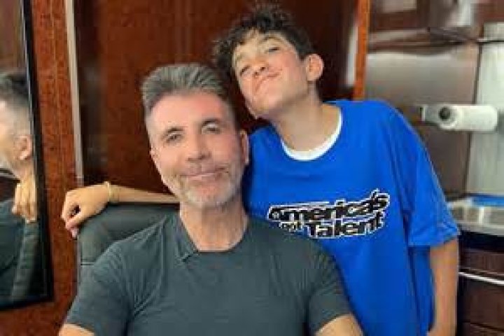 Does Simon Cowell's son have special needs? Why does Simon Cowell's son wear headphones?