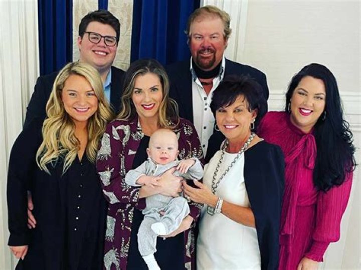 Does Sonny Barker Have a Son ? Meet his Wife and Children
