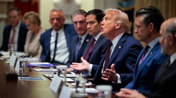 Donald Trump And His Allies In The Senate Want To Investigate The Obama Administration
