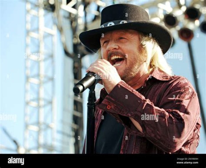 Donnie Van Zant Biography - Facts, Family of Vocalist & Gutarist