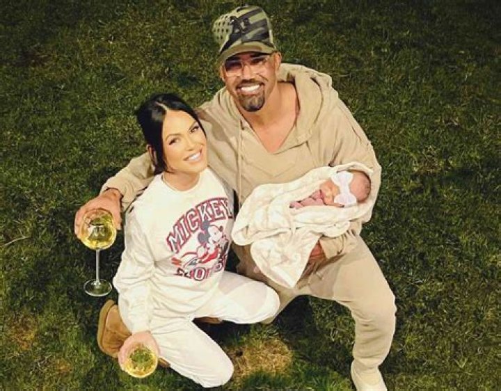Dwayne Johnson Shares Adorable And Empowering Video Of His Baby Daughter On Women’s Day!