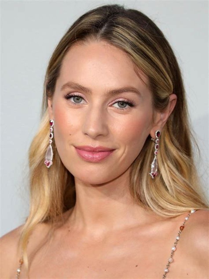 Dylan Penn Biography - Facts, Childhood, Family Life & Achievements