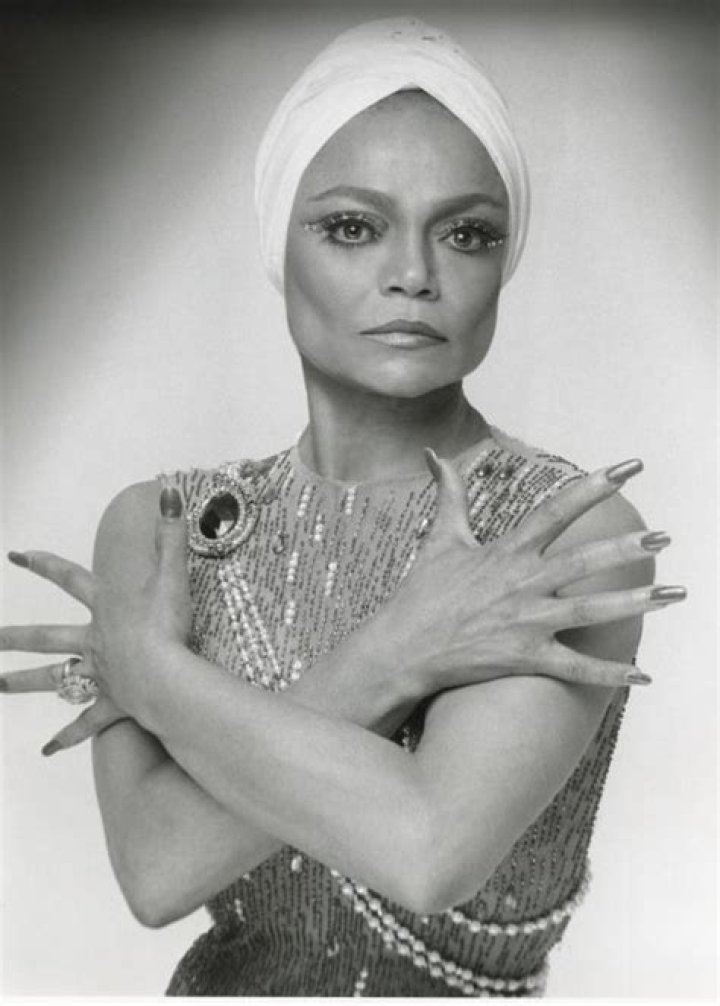 Eartha Kitt Biography - Facts, Childhood, Family Life & Achievements