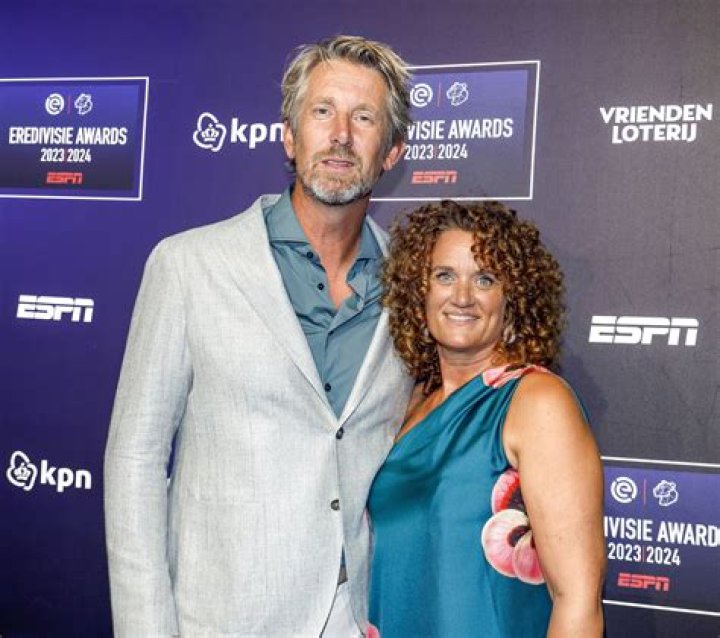 Edwin van der Sar Height, Weight, Net Worth, Age, Birthday, Wikipedia, Who, Instagram, Biography