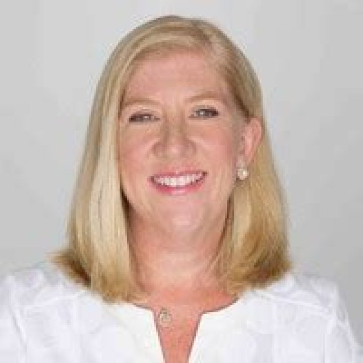 Dr. Eileen (Strohmayer) Morrison, MD – Libertyville, IL