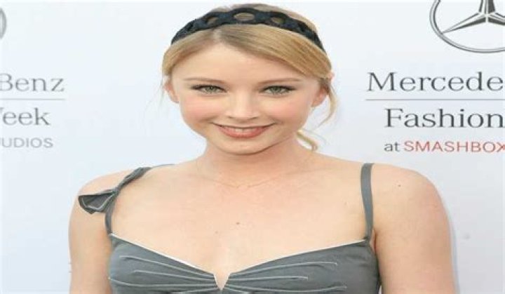 Elisabeth Harnois Net Worth