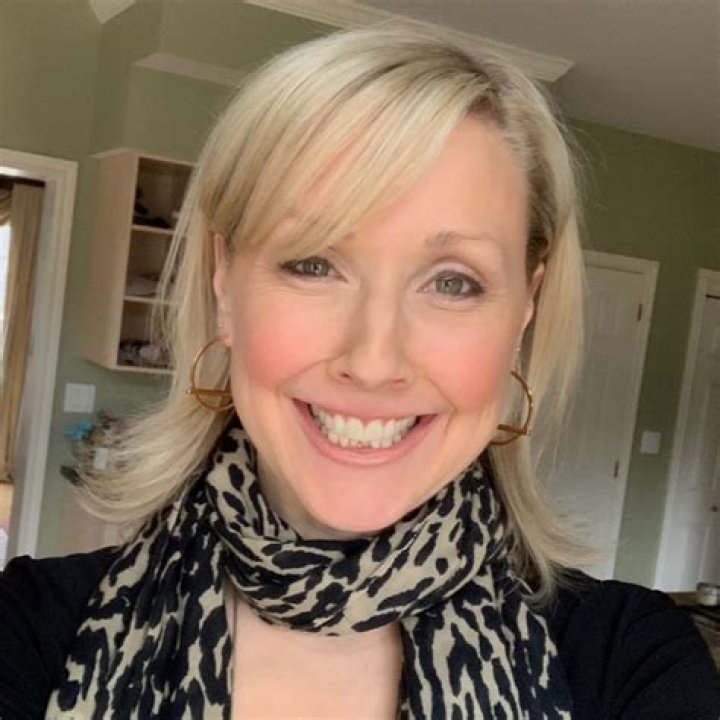 Dr. Elizabeth Karagosian, MD – Nashua, NH