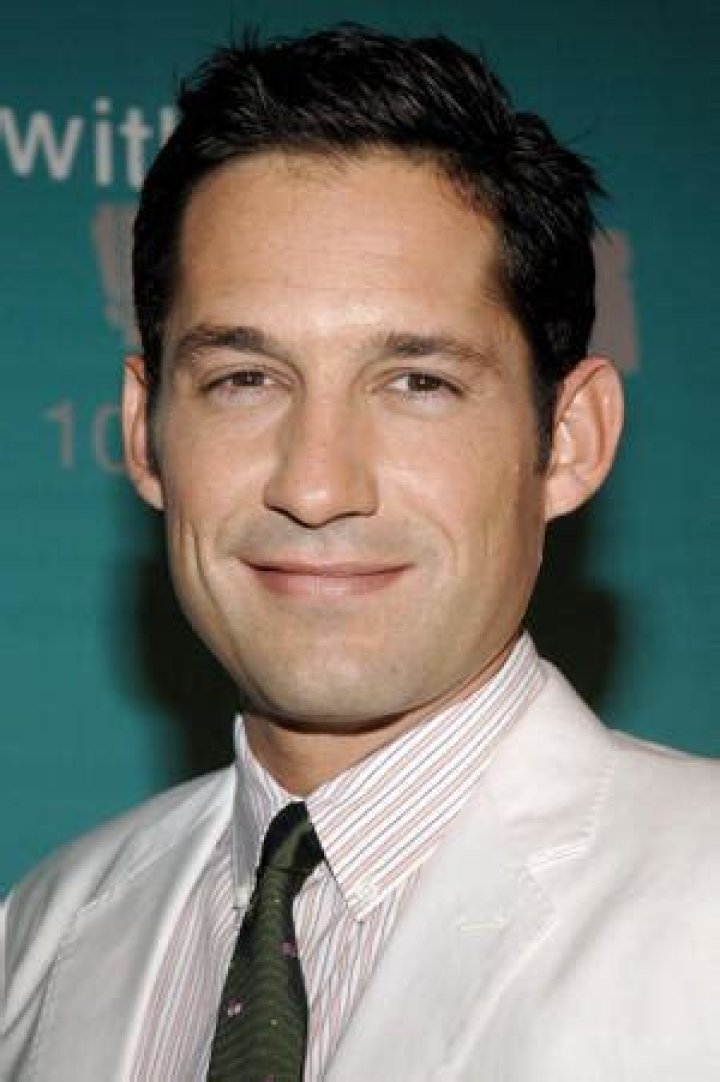 Enrique Murciano Biography - Facts, Childhood, Family Life of Actor