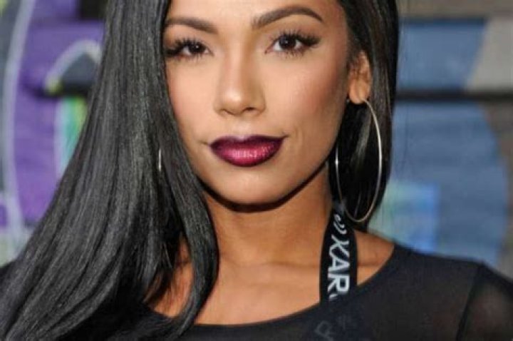 Erica Mena Shows Her Outfit For Teasing Safaree And Fans Are Drooling