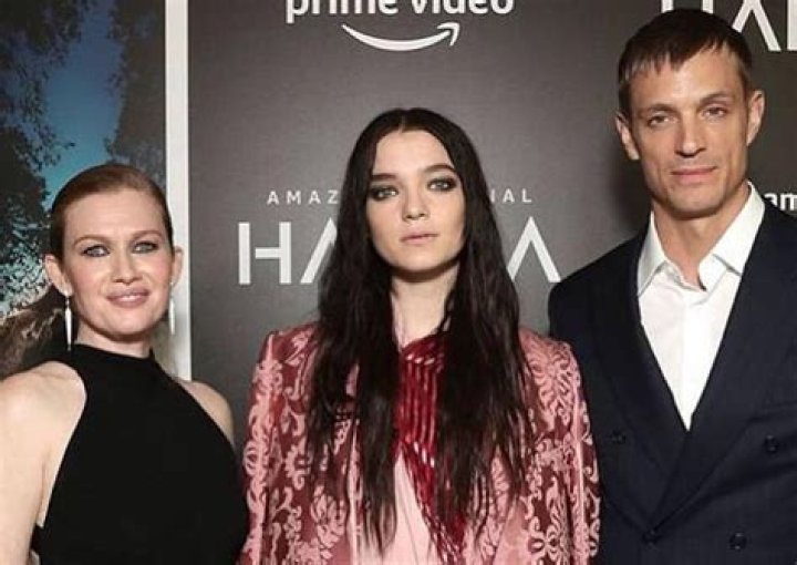 Esme Creed-Miles Age, Height, Parents, Facts, Net Worth, Family, Star, Size, Color, Boyfriend & Bio