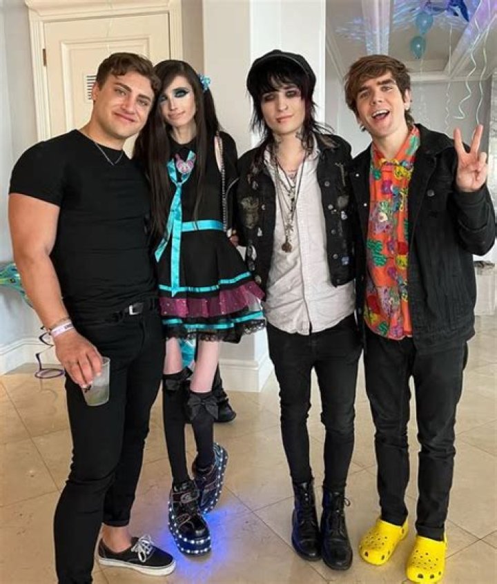 Eugenia Cooney family, parents, boyfriend, kids, siblings