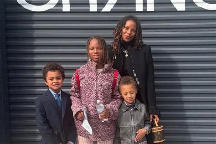 Eva Marcille Poses With Her Cousin And Praises Family