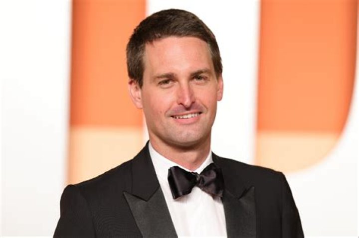 Evan Spiegel Biography - Facts, Childhood, Family Life & Achievements