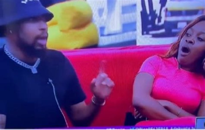 
“Every policeman in Ikoyi knows me” – Sheggz brags 
