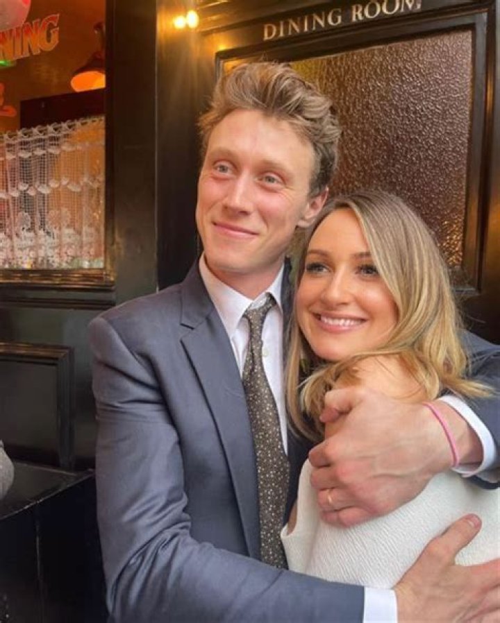 Fact Check: Is Sam Bennett Dating Girlfriend Elizabeth Mackay? Meet Their Parents