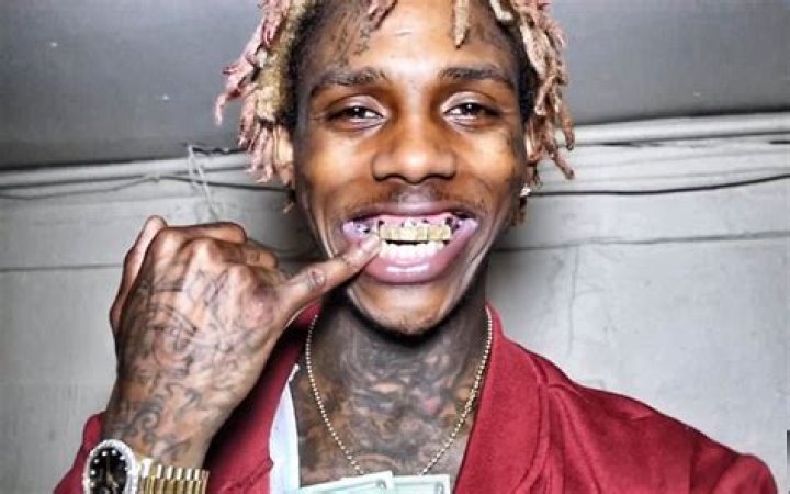 Famous Dex Biography - Facts, Childhood, Family Life & Achievements