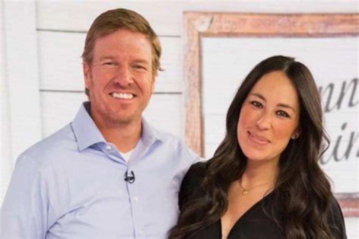 Fixer Upper Stars Chip And Joanna Gaines Slammed By Fellow HGTV Stars