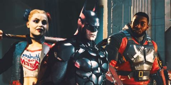 The Flash Admires Harley Quinn In New Justice League BTS Photo