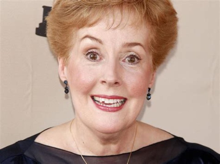 Georgia Engel Biography - Facts, Childhood, Family Life & Achievements