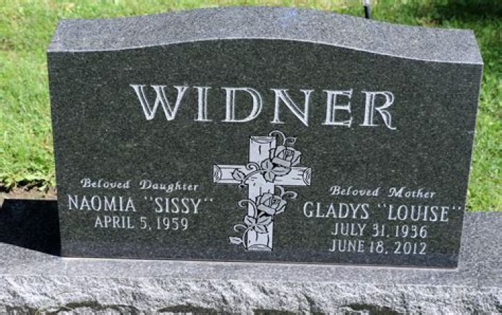 What happened to Omarosa's sister?