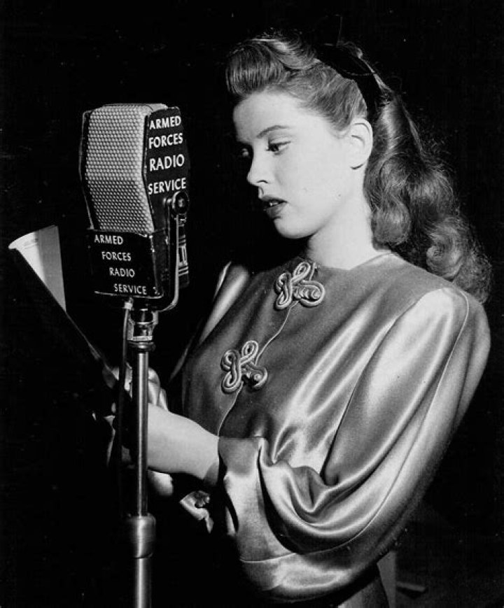 Gloria DeHaven Net Worth, Income, Salary, Earnings, Biography