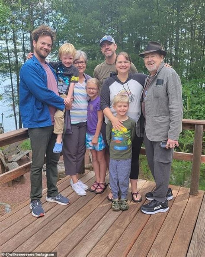 Gregory Itzin children: Wilke Itzin, Julia Itzin