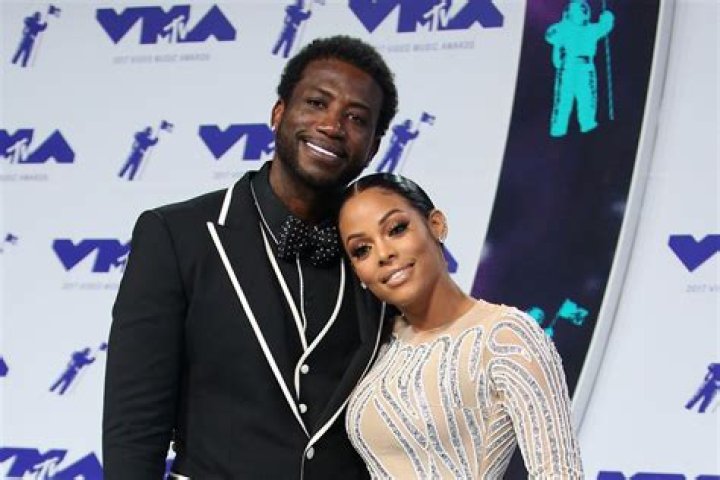 Gucci Mane Wears A Traditional Dress While On Vacation In New Video — His Wife, Keyshia Ka’oir, Had The Best Reaction