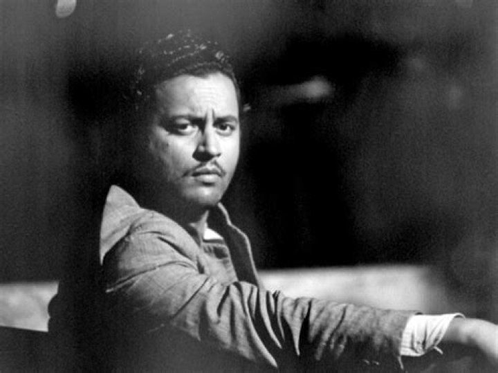 Guru Dutt Biography - Childhood, Life Achievements & Timeline