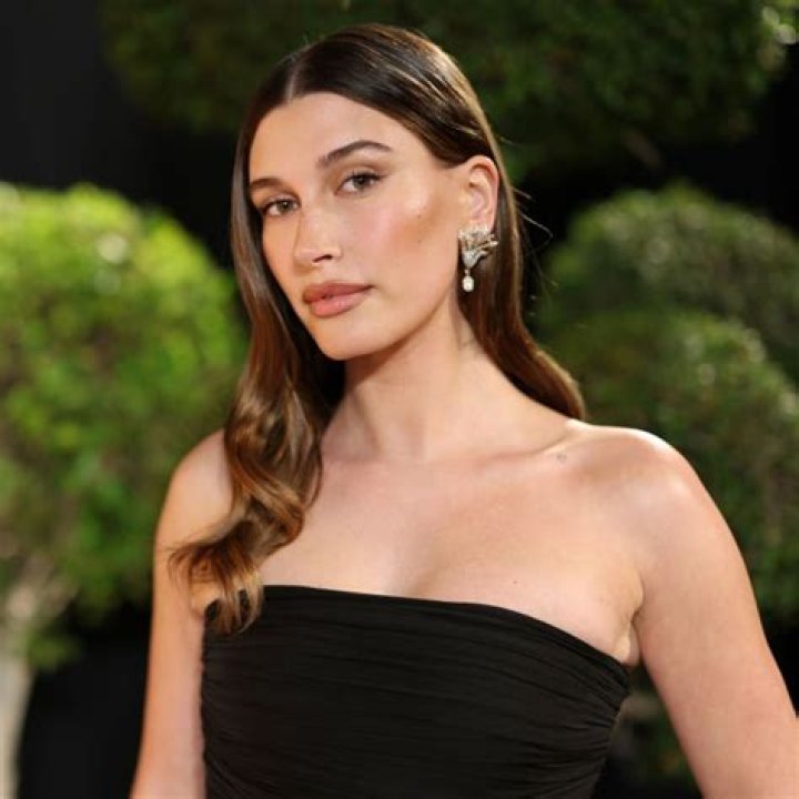 Hailey Baldwin Opens Up About Her Beauty Secrets And Imperfections!