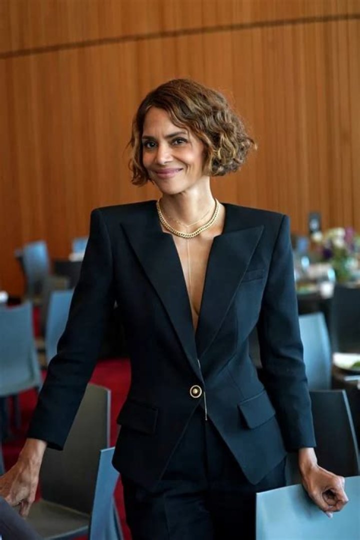 Halle Berry Wears Nothing In Awe-Inspiring Photo, But The Actress Is Shamed For These Reasons