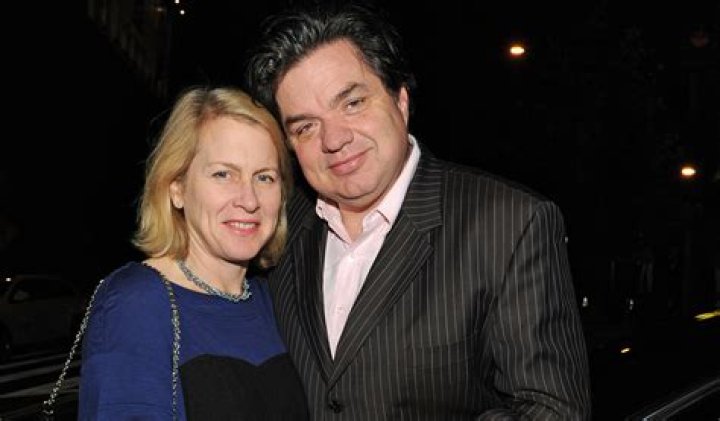 Holly J. Barrett husband: Is Holly J. Barrett married?