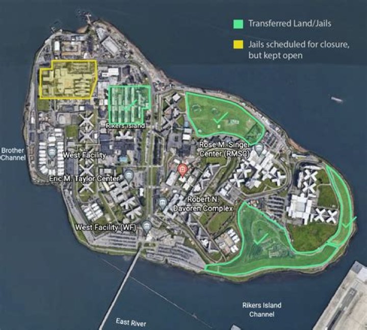 How Harvey Weinstein Has Been Avoiding Riker’s Island Prison Food