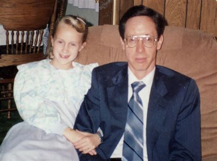 How many wives does Warren Jeffs have? Who was Warren Jeffs favorite wife?