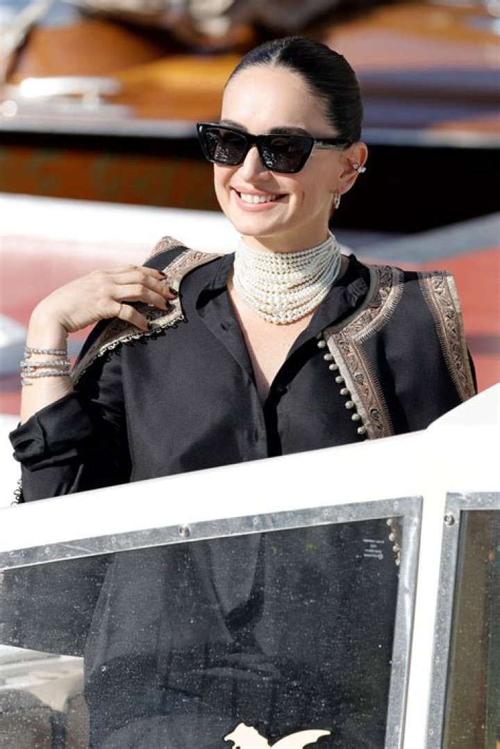 
How Much Money Does Ana de la Reguera Make? Latest Income Salary
