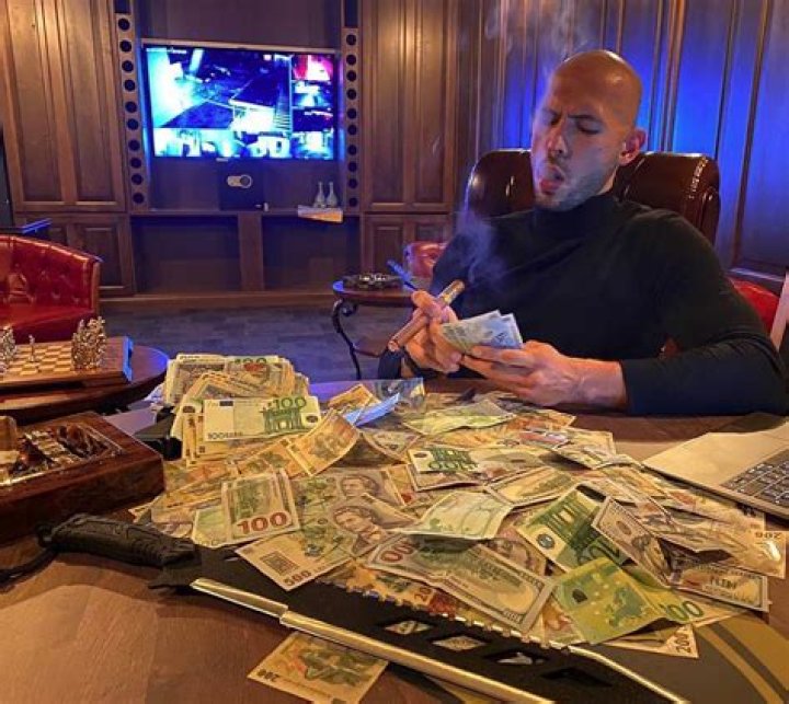 
How Much Money Does Andrew Lawrence (actor) Make? Latest Income Salary
