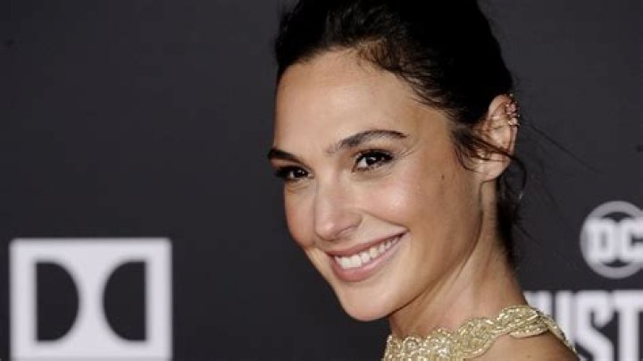
How Much Money Does Gal Gadot Make? Latest Income Salary
