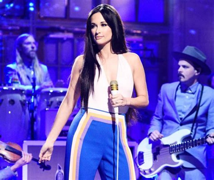 
How Much Money Does Kacey Musgraves Make? Latest Income Salary
