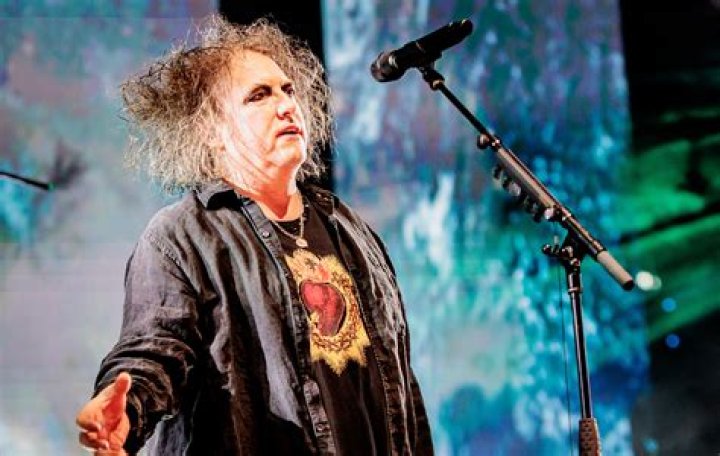 
How Much Money Does Robert Smith (musician) Make? Latest Income Salary
