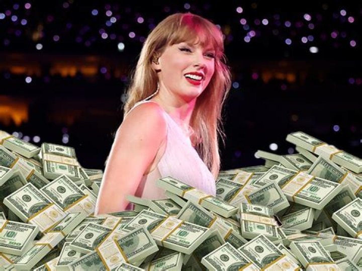  How Much Money Does Taylor Swift Make? Latest Income Salary
