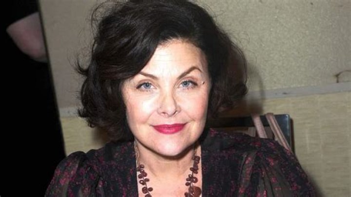 How old was Sherilyn Fenn in Twin Peaks?