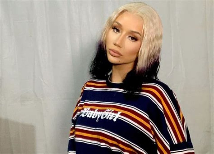 Iggy Azalea Regrets This Instagram Post But Cannot Help Flaunt Her Beach Body In New Photos To Show Playboi Carti What He Is Missing