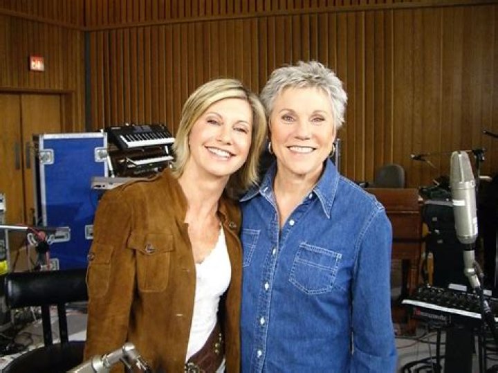 Is Anne Murray Still Married? Husband And Net Worth Of The Canadian Singer Explored
