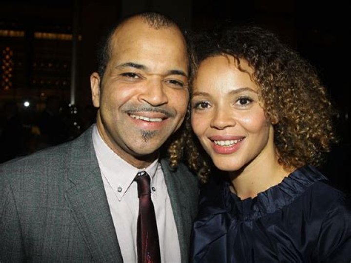 Is Jeffrey Wright still married to Carmen Ejogo?