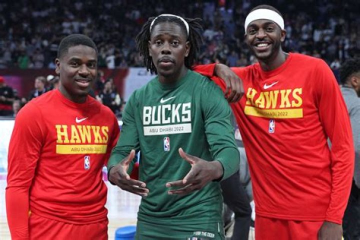 Is Justin Holiday still playing basketball? Is Justin Holiday a starter?